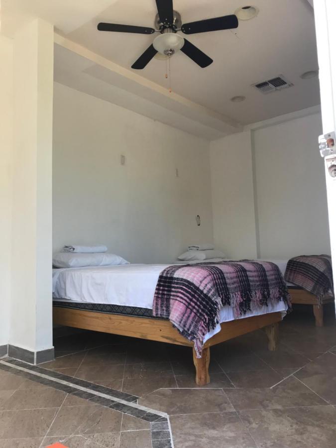 Susu'Z Village Hostel And Rooms La Ventana Esterno foto