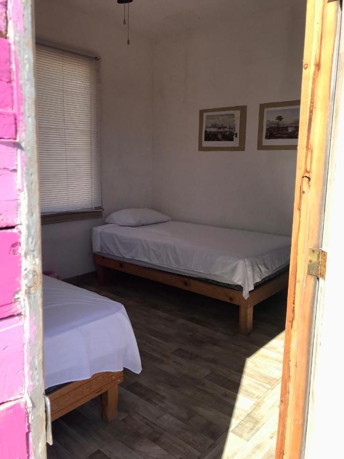 Susu'Z Village Hostel And Rooms La Ventana Esterno foto