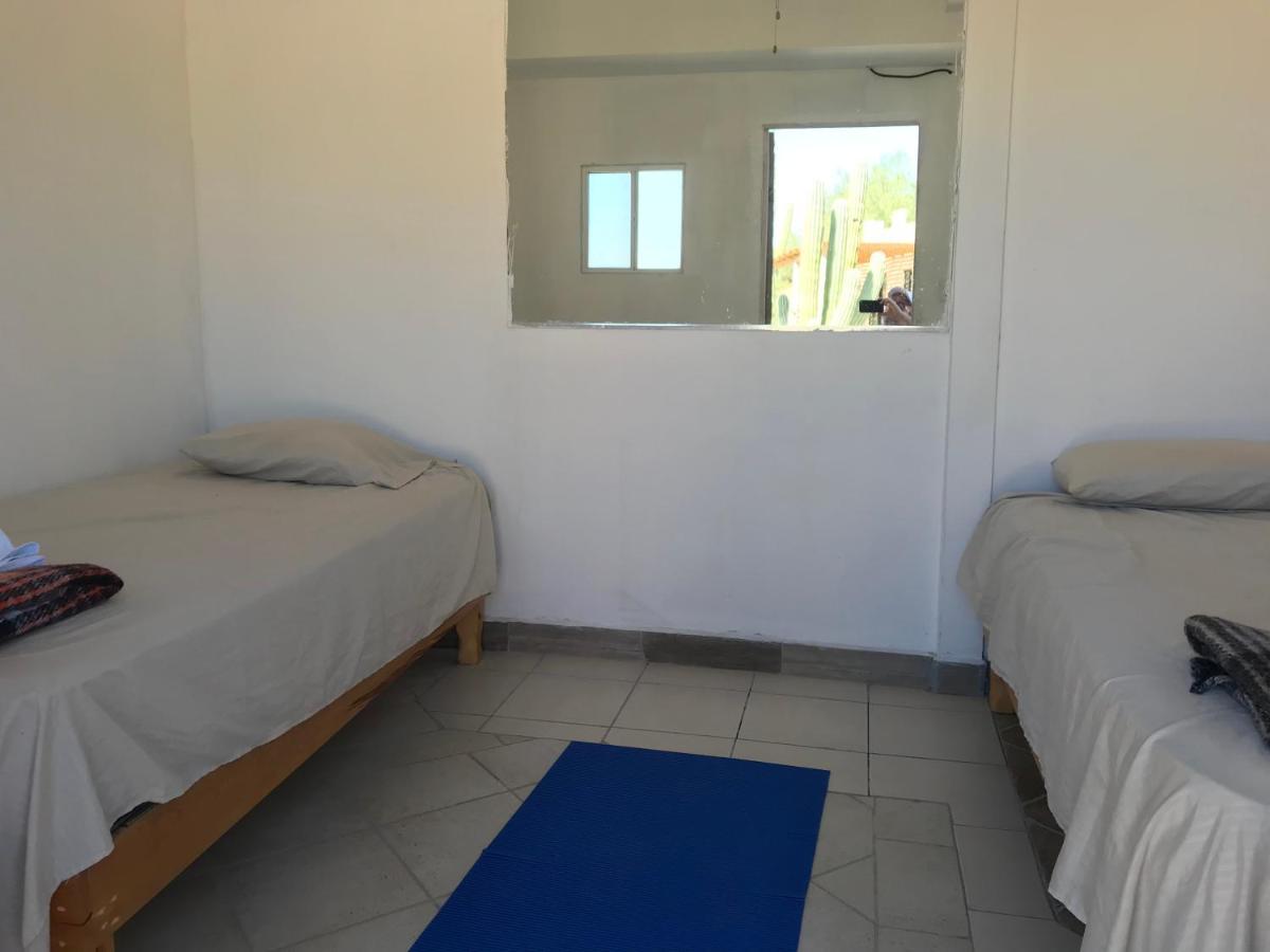 Susu'Z Village Hostel And Rooms La Ventana Esterno foto